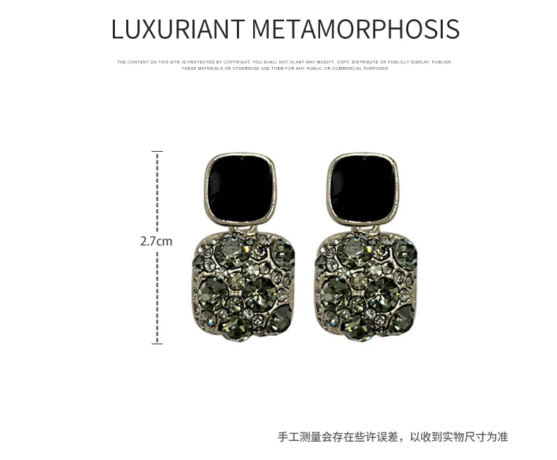 

2020 New Personality Trend Prevent Allergy exquisite Fashion Stud Earrings Handmade Elegant Women's Vintage Stud Earrings