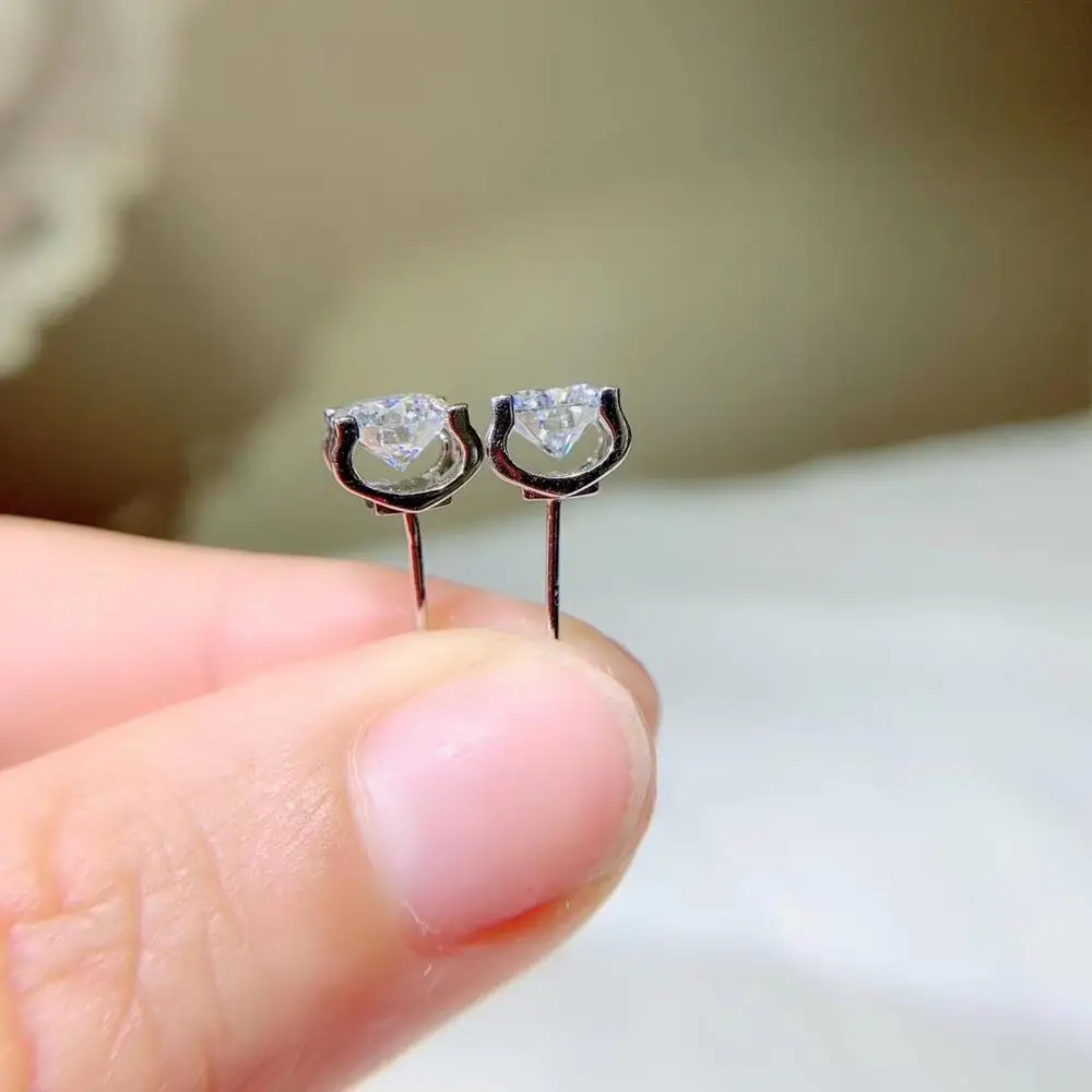 Kkmall Store Круглый Муассанит с одной зерной 0.80ct Алмазный тест прошел моассанит серебряные серьги-гвоздики