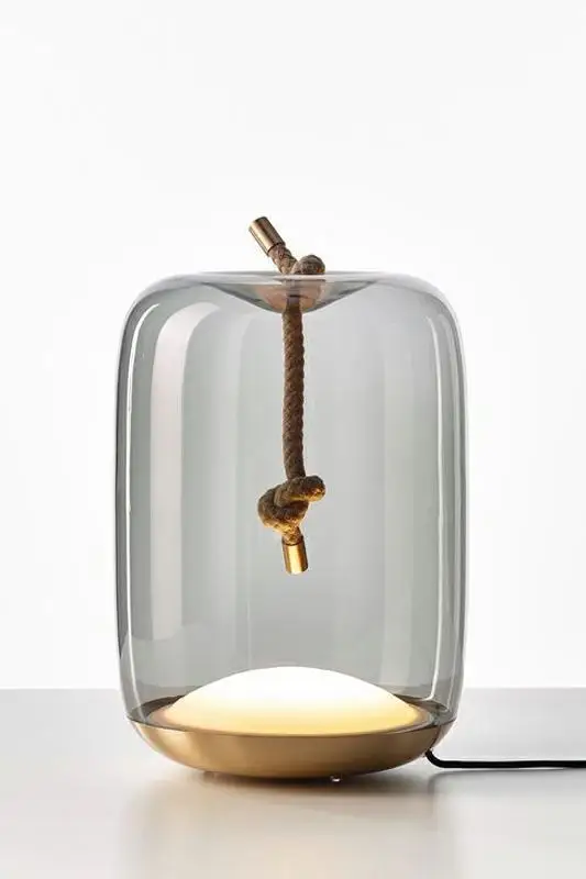 

Скандинавская стеклянная настольная лампа, простой художественный дизайнерский прикроватный светильник для гостиной, кабинета
