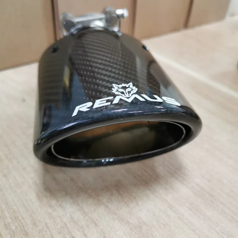 Овальный Наклонный наконечник выхлопной трубы из углеродного волокна Remus