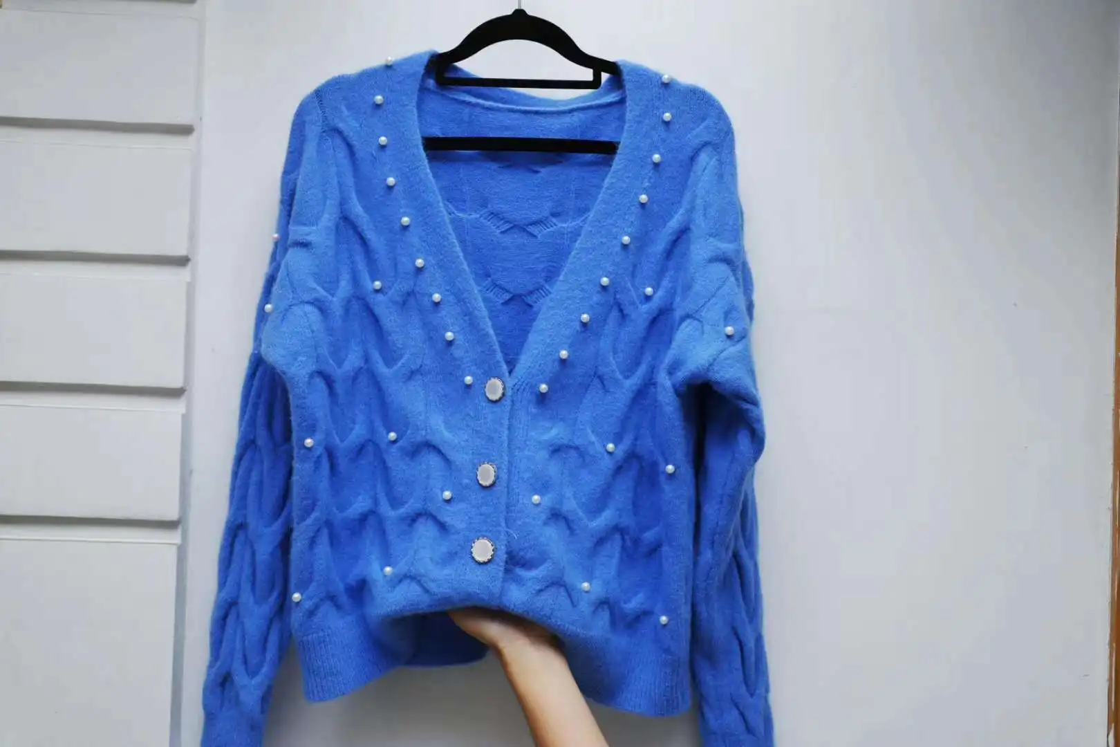 

Zoulv 2021 Spring Women's Spring New Fashion All-match Knitted Outer Wear Sweater Sweet Beaded V-neck Knitted Cardigan