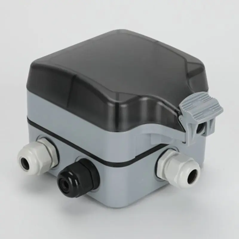 Splash-proof US Standard 3-hole Socket Outdoor Waterproof Rain Charging Plug |