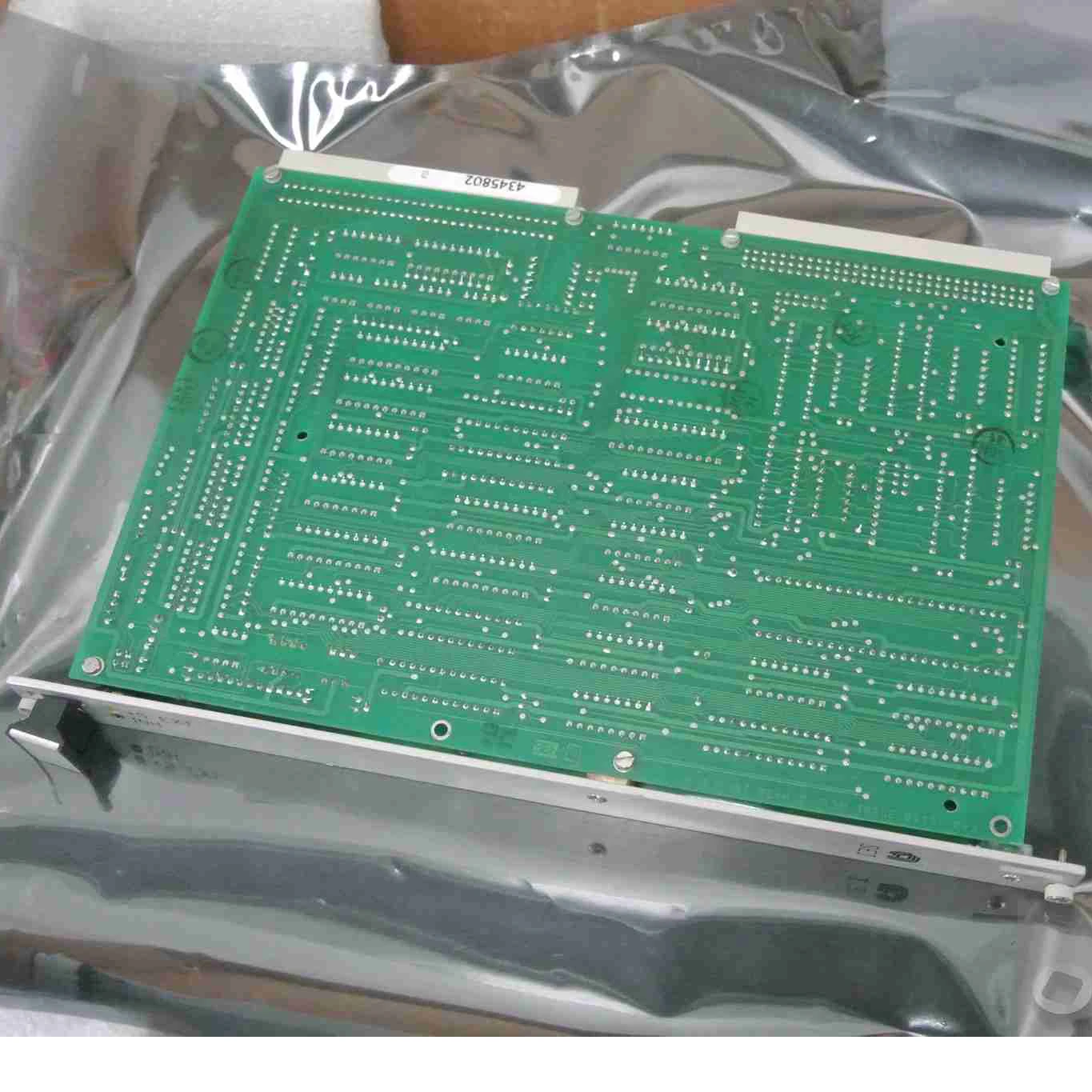 

AMAT Applied Materials ASSY:0100-01985 0100-20001 SYSTEM ELECTRONICS INTERFACE BD SOL.F.3340.15