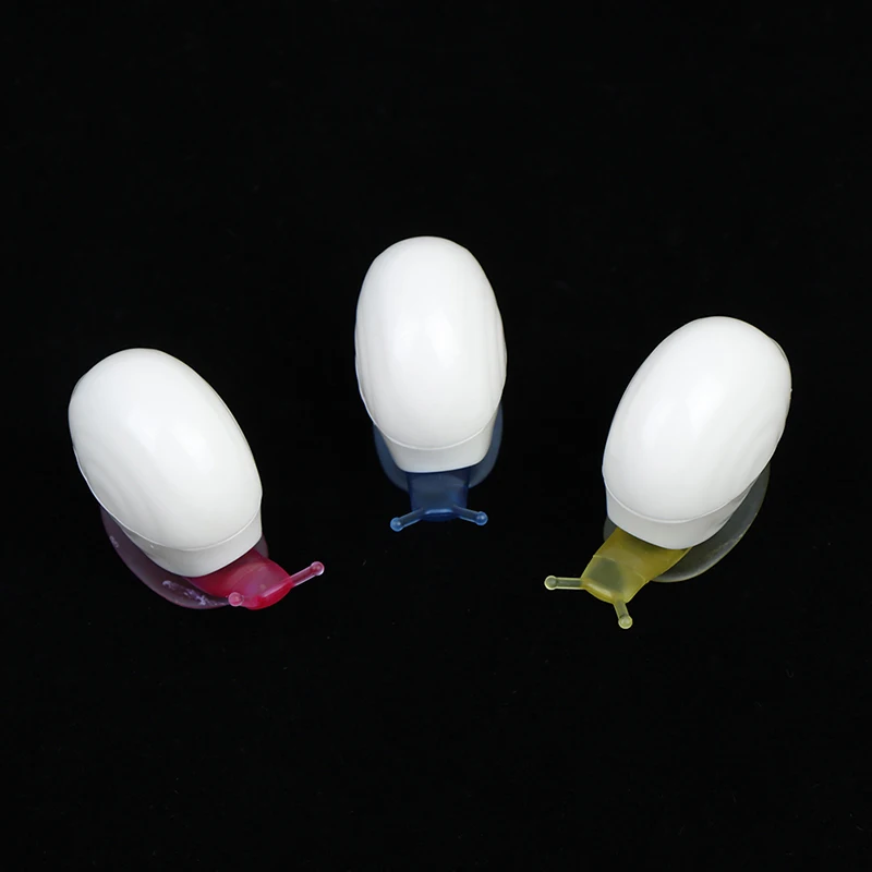 

1pcs Sucker Snail Toothbrush Holder Suction Hooks Tooth Brush Holder
