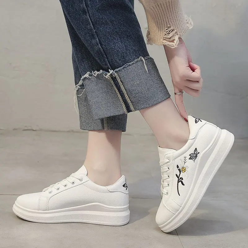 

2021 women's shoes casual shoes spring and autumn all-match student flat shoes vulcanized shoes B1812
