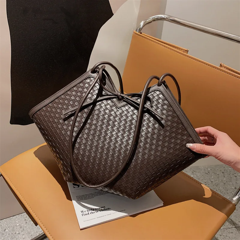 

High Quality Ladies RetroHandbag2021New Woven Handbags Large Capacity Shoulder Bag Fashion Trend Bow Shopping Bag Tote Bag Women