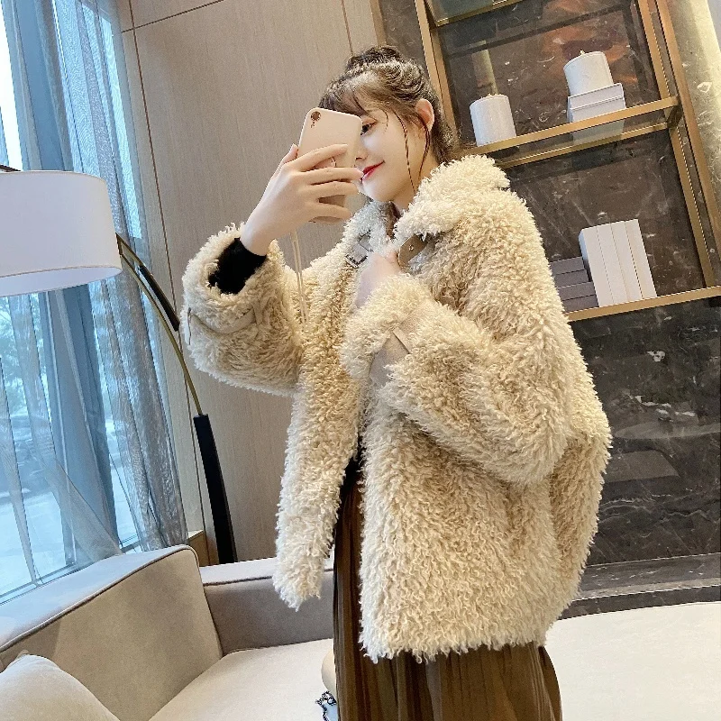 

Women 2021 Autumn Winter Fashion Fake Lamb Fur Outwears Female Thicken Warm Loose Coats Ladies Solid Color Faux Fur Jackets Q631