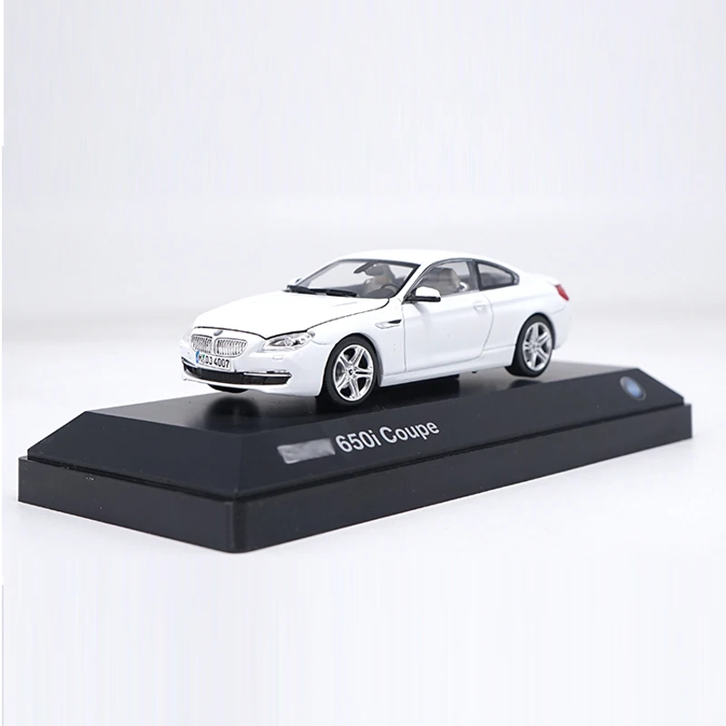 Модель автомобиля HOMMAT Simulation 1:43 650i Coupe из металлического сплава литая под