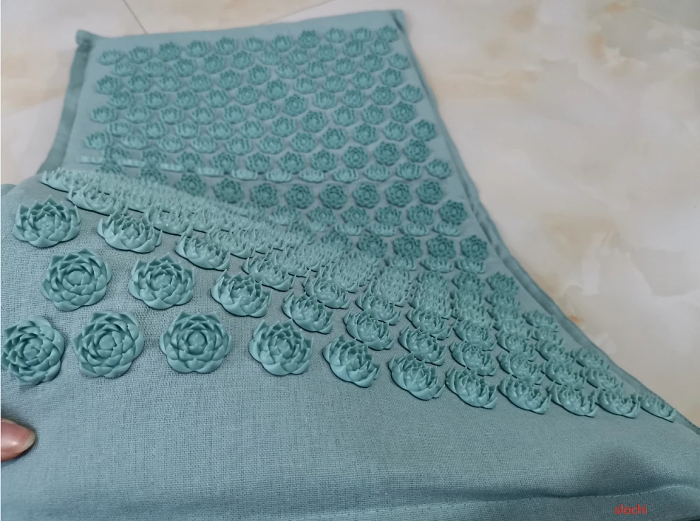 

72*44cm Yoga Mats Pillow with Bag Acupuncture Pillow Accupresure Mat Lotus Spike Acupressure Mat Massage Mat