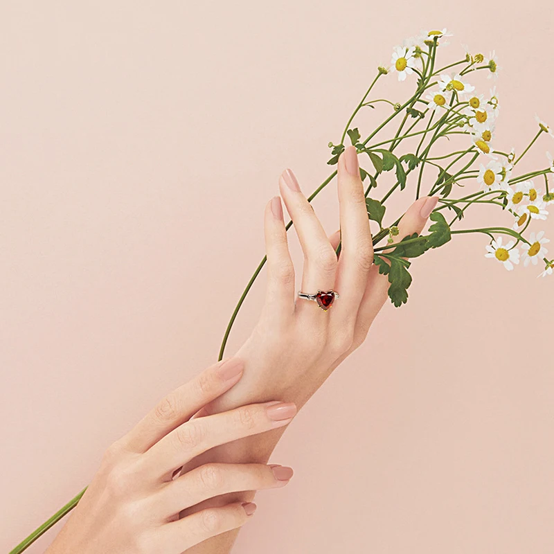 

Knobspin Romantic 100% 925 Sterling Silver 10*10mm Ruby Heart Engagement Rings For Women High Carbon Diamond Fine Jewelry Gift