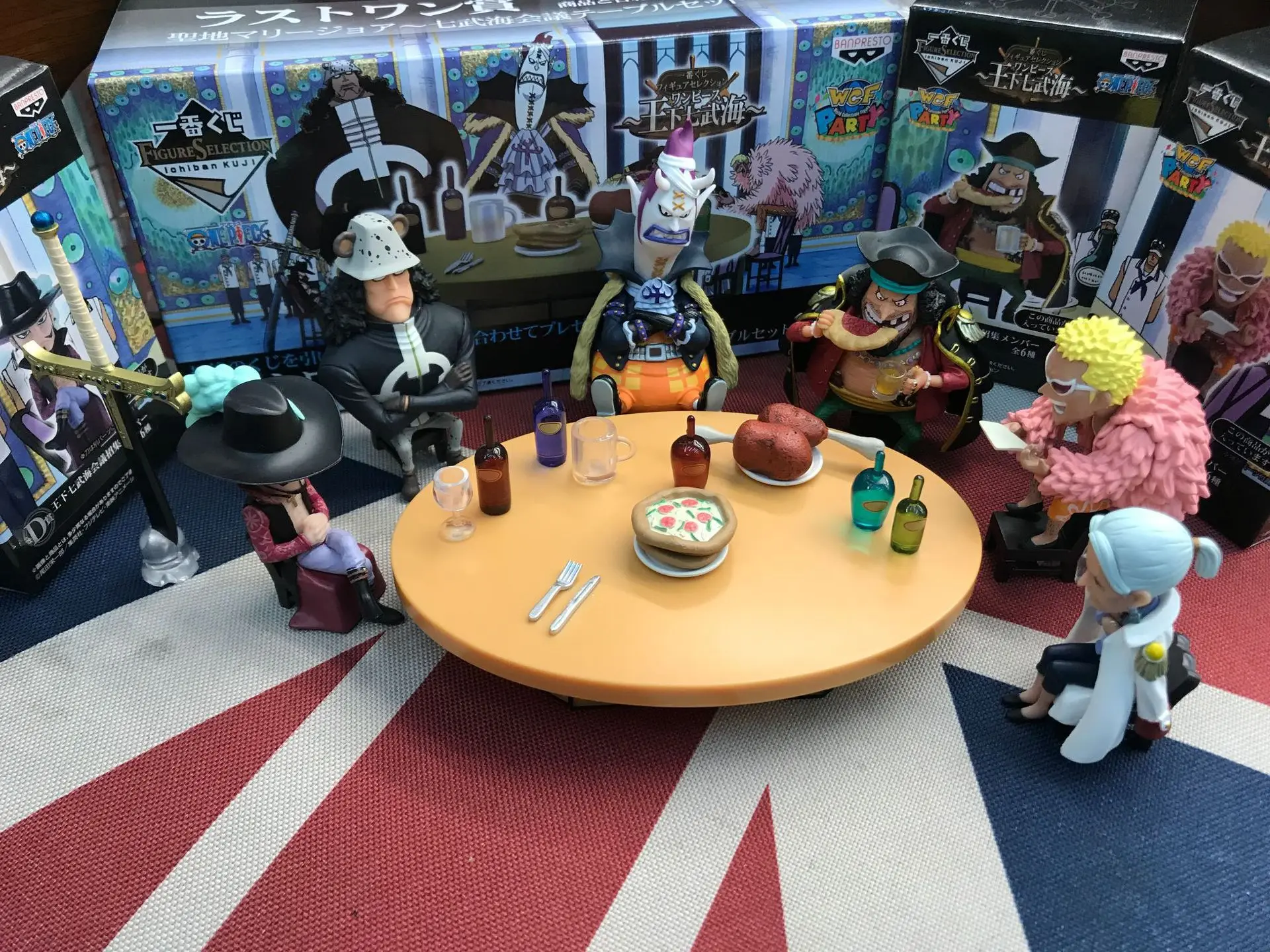 

Фигурка One Piece Аниме Seven WARLORD of the Sea стол для конференций и экшн-фигурки участников игрушки 6-10 см