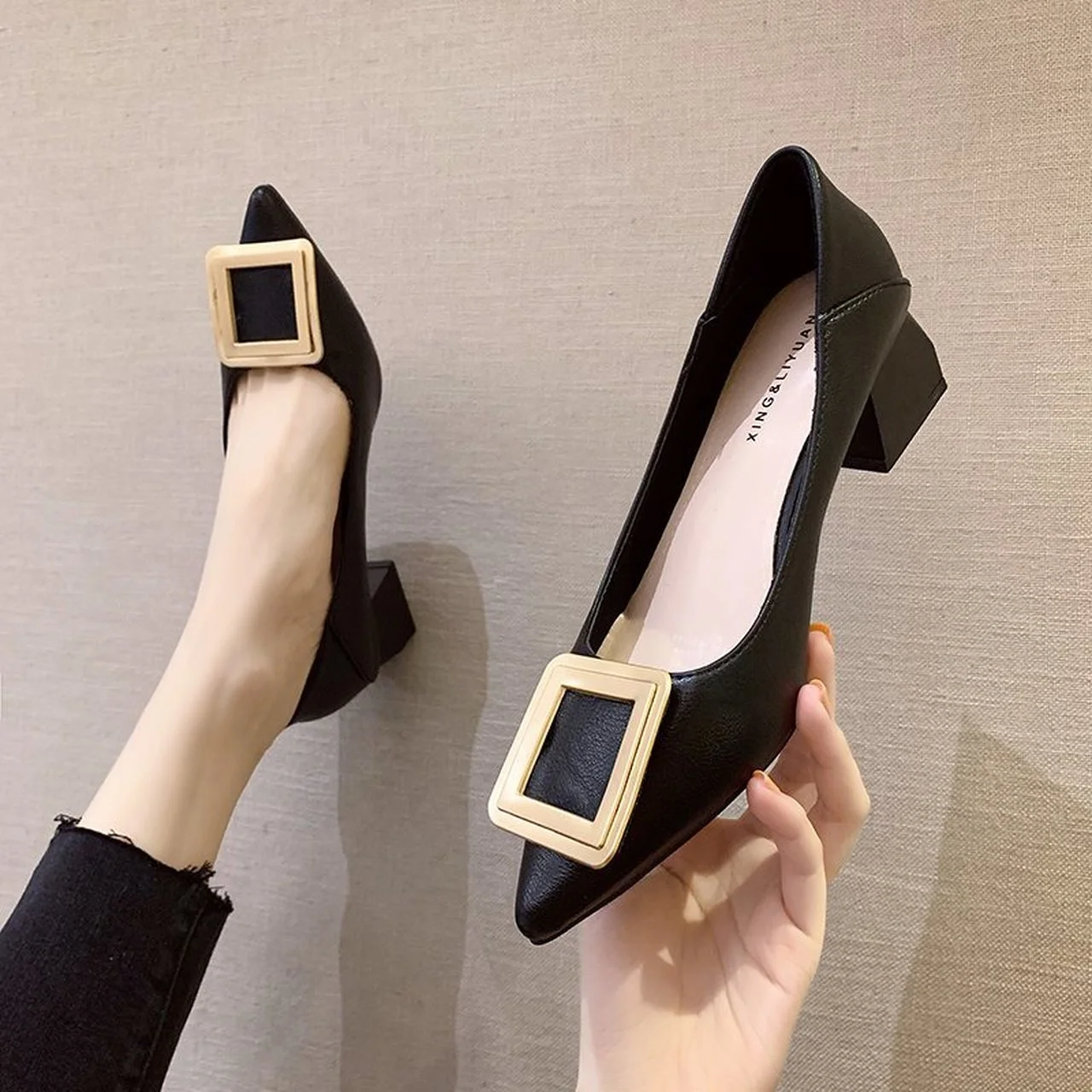 

2021 New Women's Pumps Shoes Metal Buckle Chunky Heels Square Mid Heel Leather Pointed Casual fashion High heel Single shoes