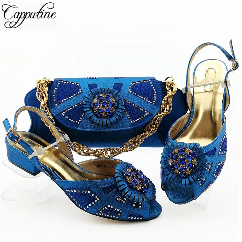 Новейший зеленый дизайн сандалии на среднем каблуке и сумочка в комплекте со