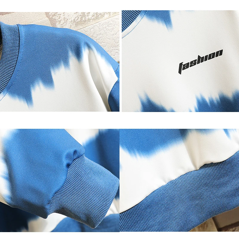 

Hoodies & Sweatshirts