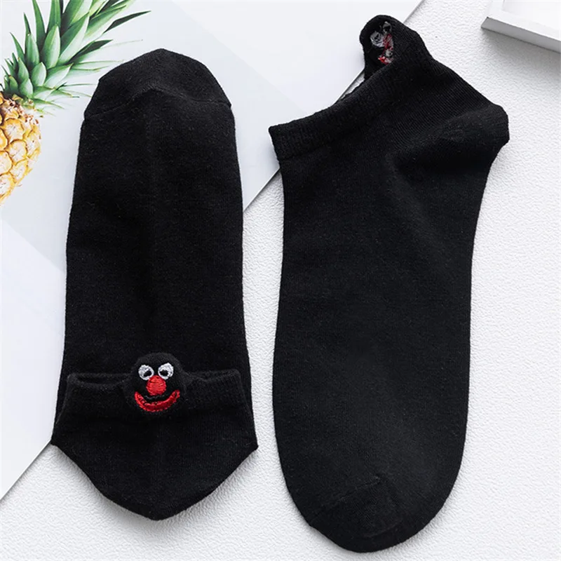 Solid Black Kawaii/женские носки ярких цветов с вышивкой; модные забавные Женские носочки для девочек; хлопковые летние рождественские носки - Цвет: Solid Black