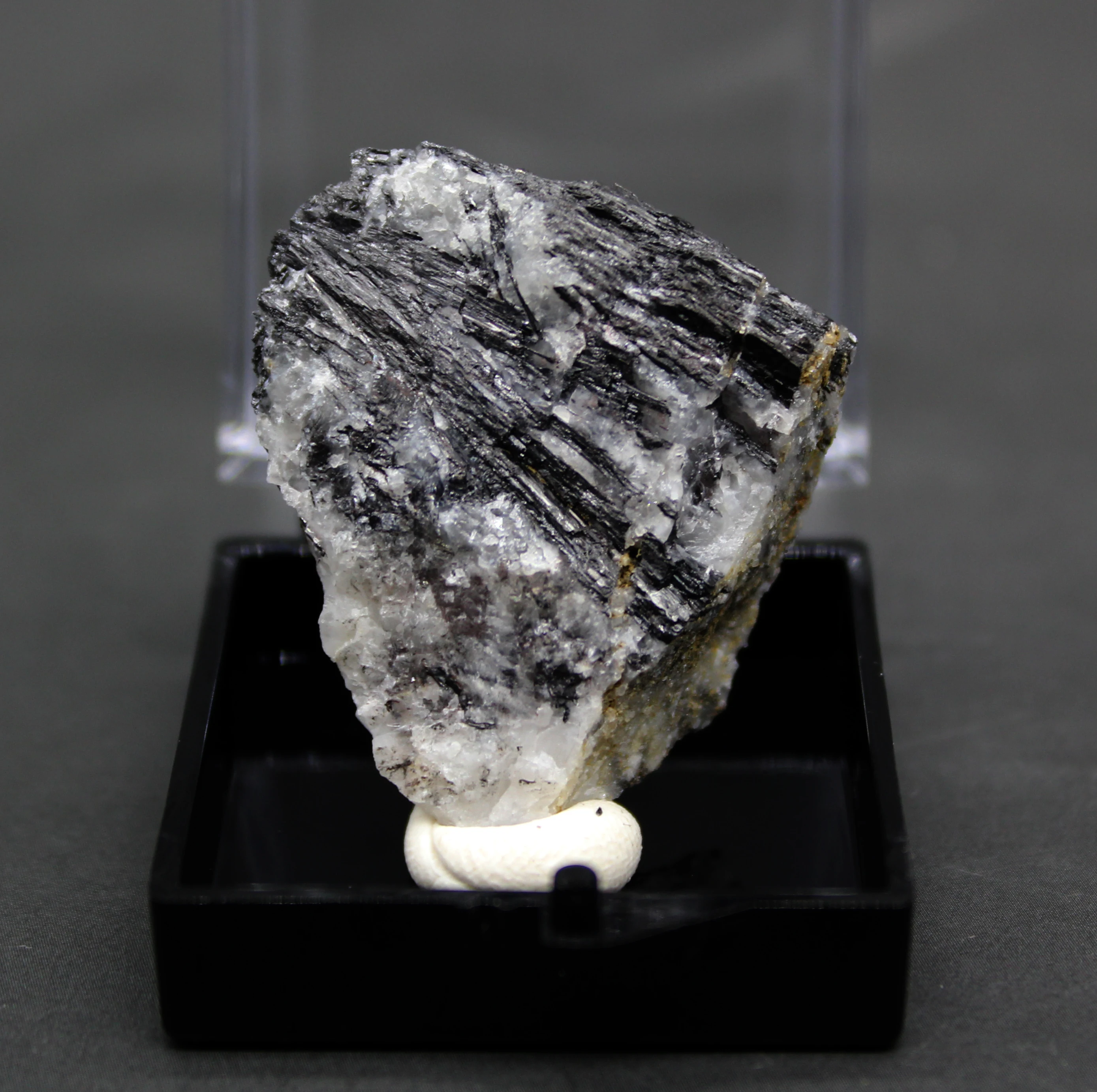 100% натуральный вольфрамовый и кремниевый симбиотический минеральный образец