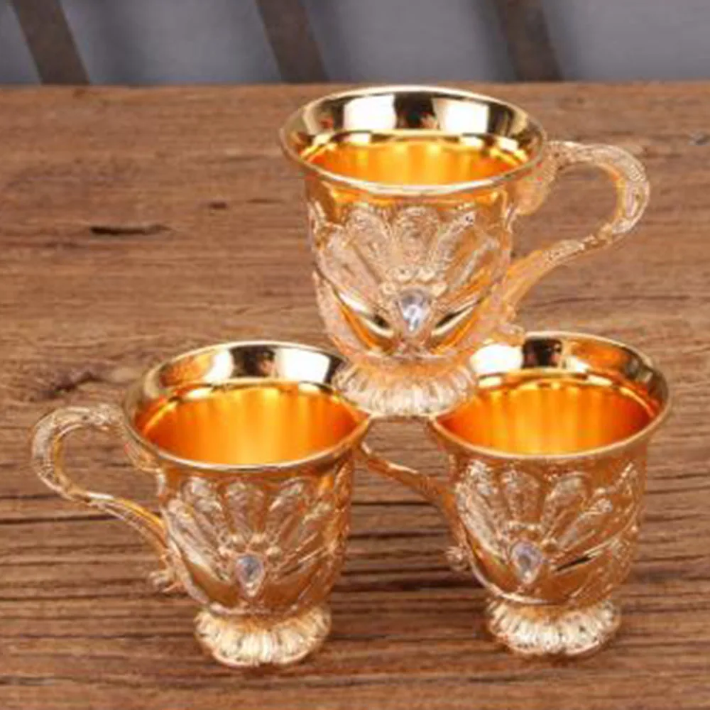 

30ml Retro Metal Wine Glass Bar Dinnerware Wine Glass Gold European Bar Coffee Tea Cup Kitchen Supplies