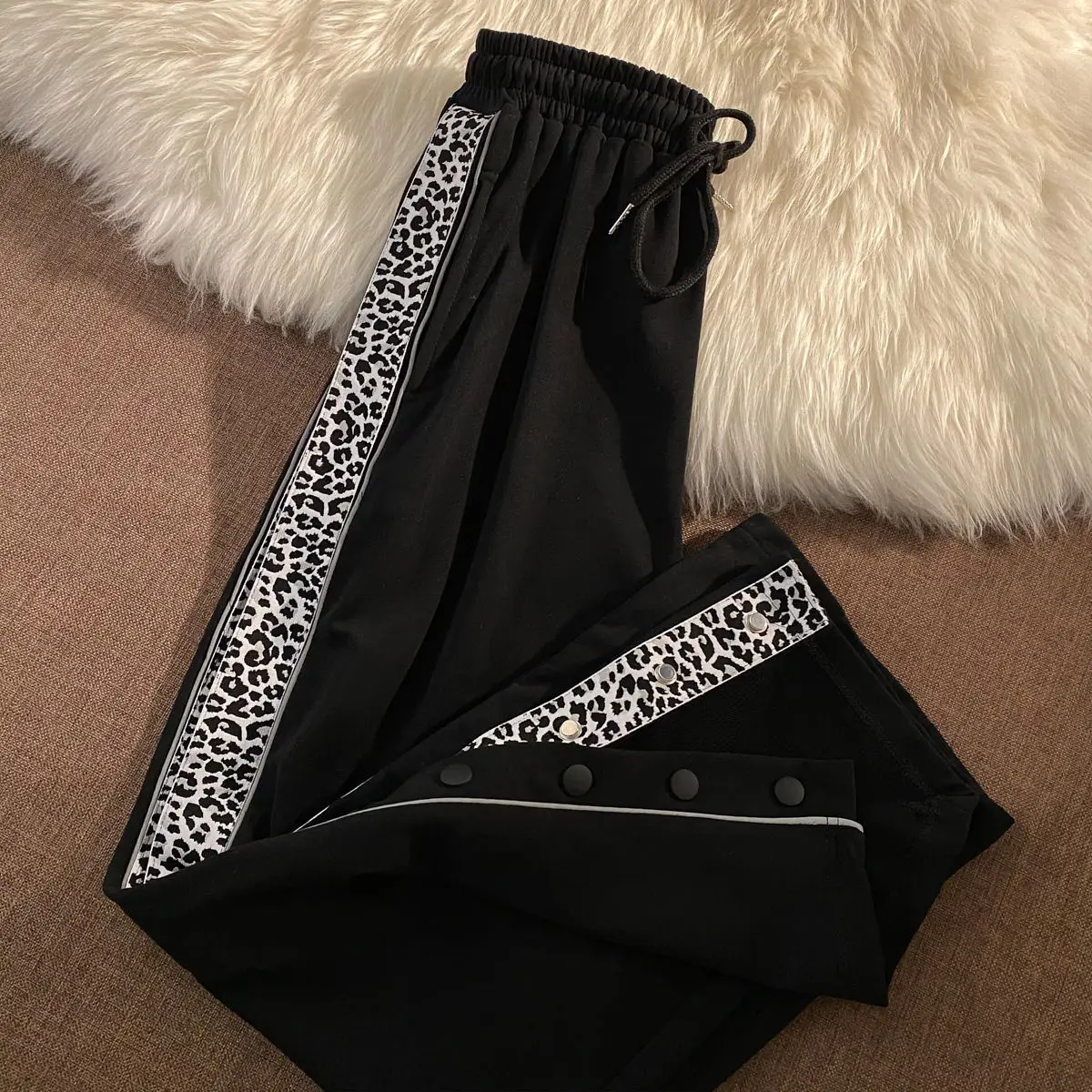 

Leopard Buttons Longs Pants Women Casual Loose Korean Style Thick Sweatpants Spring Autumn Fashion New Trousers Femme