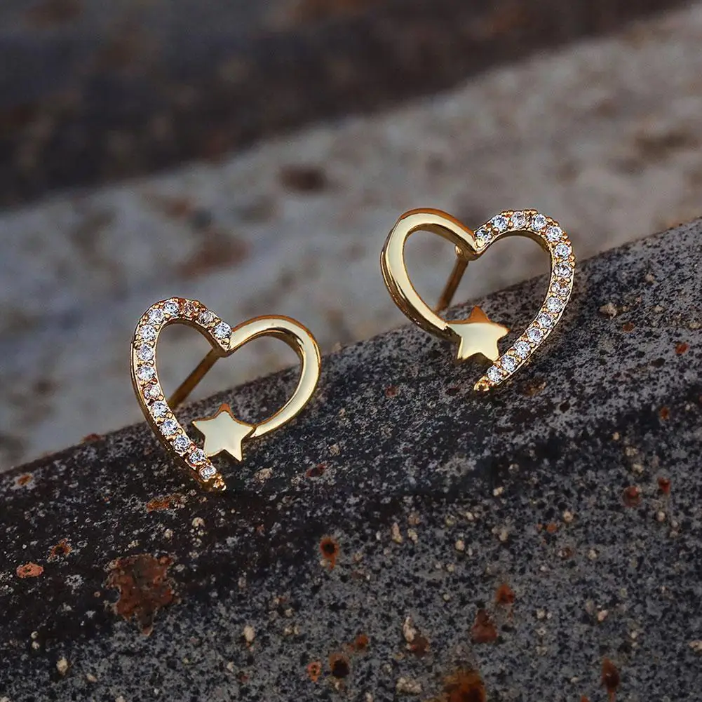 

Gold Love Heart Shaped Earring White Diamond Micro Earrings Elegant Decoration Jewelry Luxury Stud Ear Ear's Women T6Y0