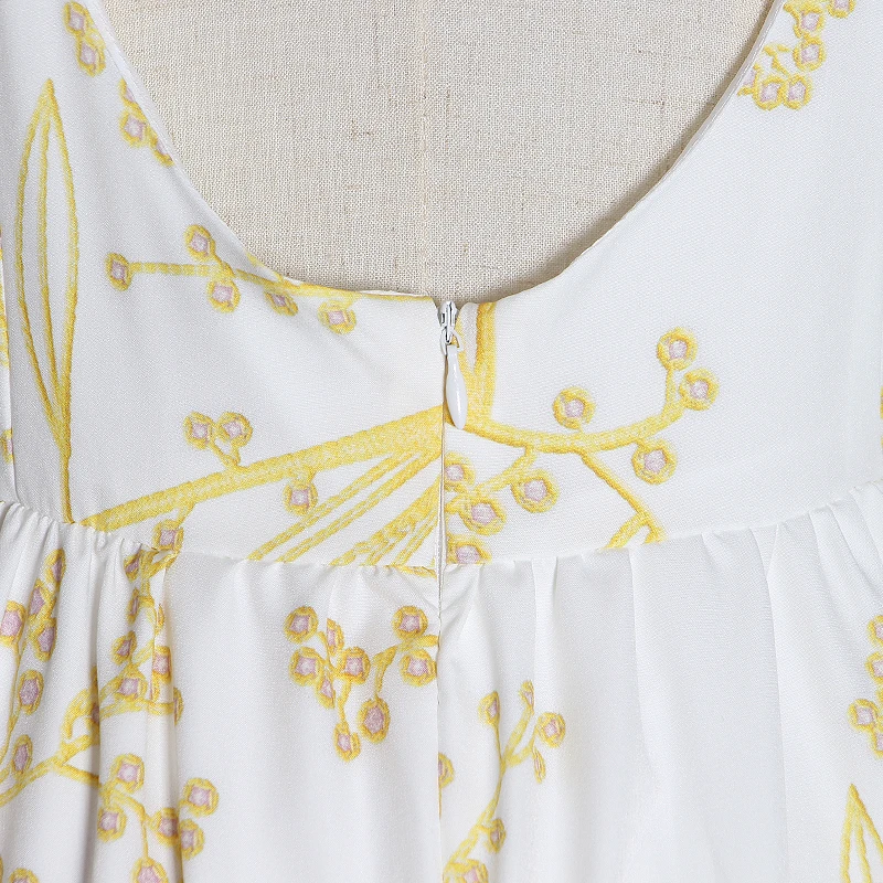 Женское платье с квадратным вырезом TWOTWINSTYLE разноцветное на тонких бретелях высокой талией и рюшами