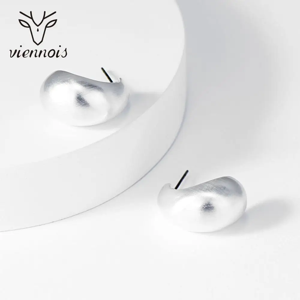 

Viennois Dubai Stud Earrings for Women Moon Shape Design Earrings Fashion Stud Earrings