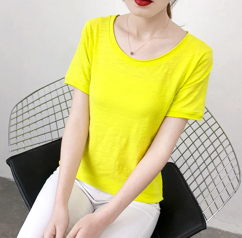 

Ms white T-shirt with short sleeves round collar render unlined upper garment
