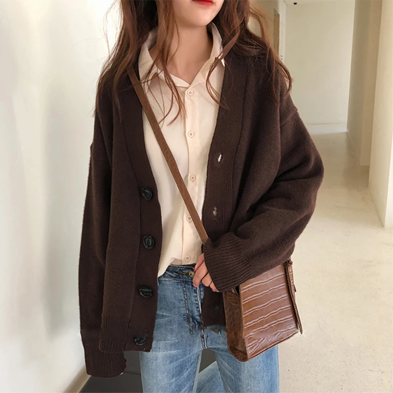 Женский винтажный кардиган с V-образным вырезом черный вязаный однотонный