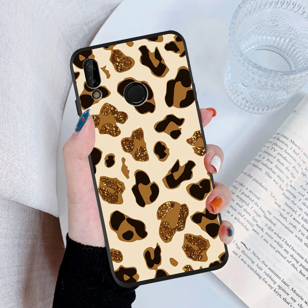 Ярко-белого и черного цвета из коровьей кожи цвет принтом изготавливаемый по