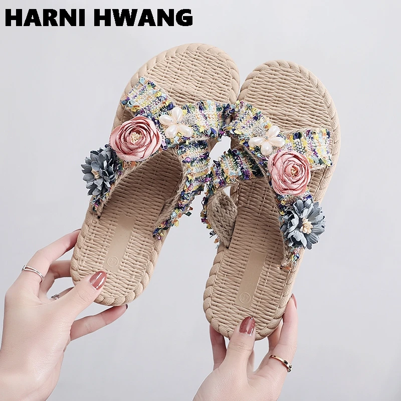 

2021 Summer Fashion Breathable Rose Women's Straw Slippers Seagrass Slippers Unisex Home Shoes Handmade Men's Straw Slippers