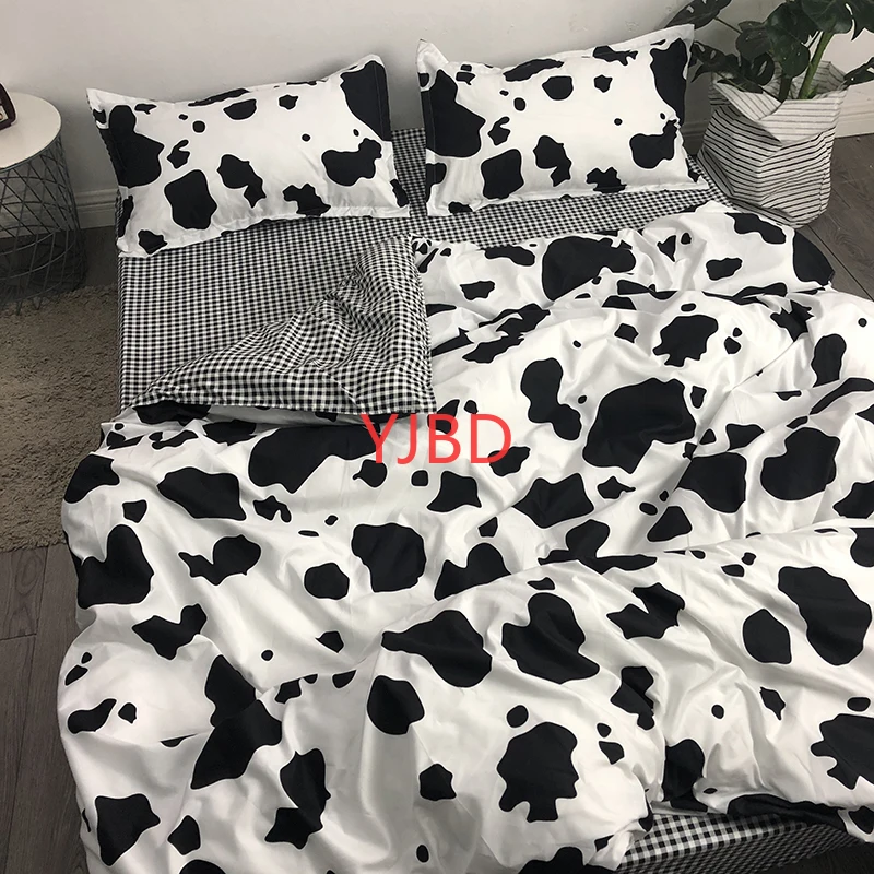 

Комплект постельного белья YJBD из четырех предметов в черно-белую полоску из коровьей шкуры, постельное белье для одного студенческого общежития, 1,5 м, комплект из трех предметов 001