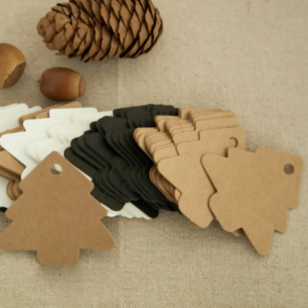 

50pcs 5.5*5.4cm DIY Kraft Christmas Tree Shape Hang tag Christmas Party Deco Paper Cards Gift tag