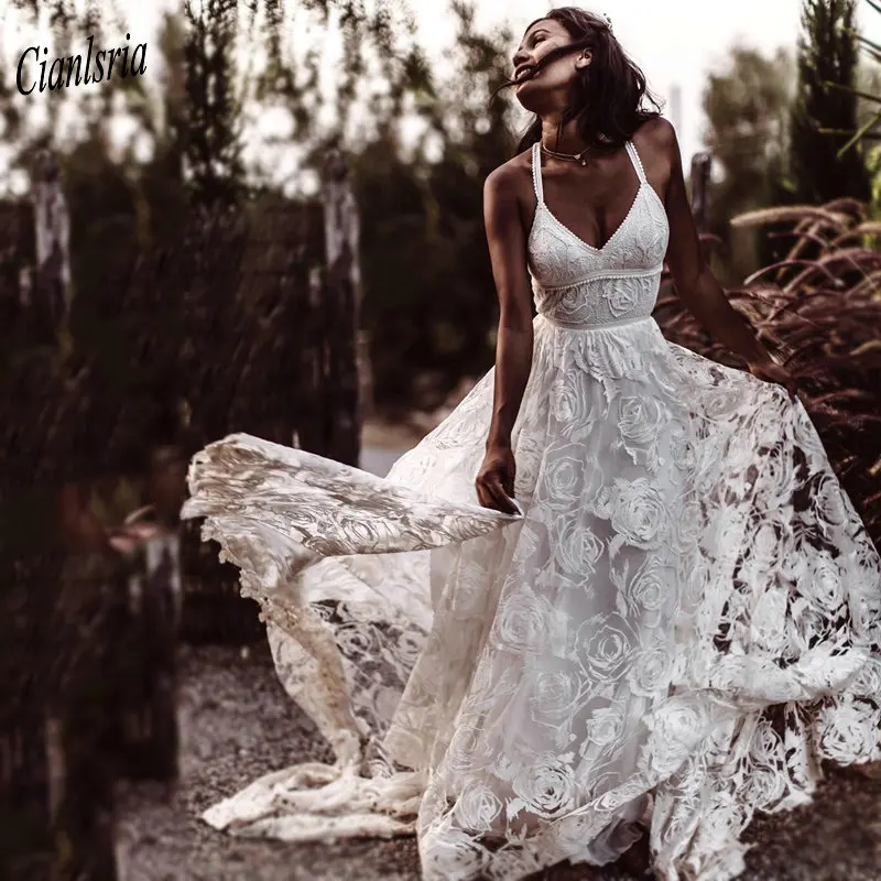 

Sexy Criss Cross Straps Back V-Neck Lace Long Bohemian Wedding Dress Sleeveless Side Split Country Bridal Gown