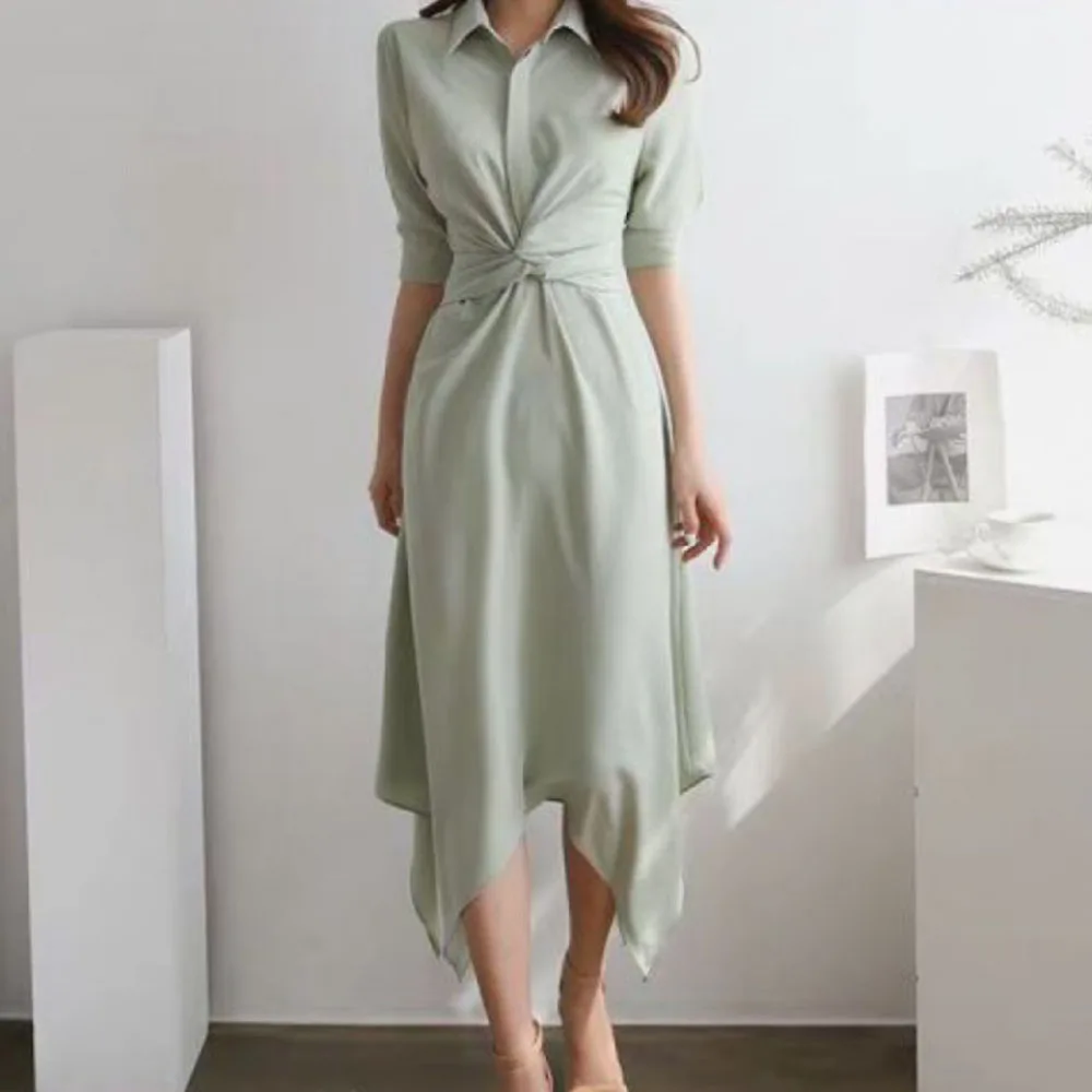 Простое асимметричное платье в Корейском стиле офисное женское с отворотом