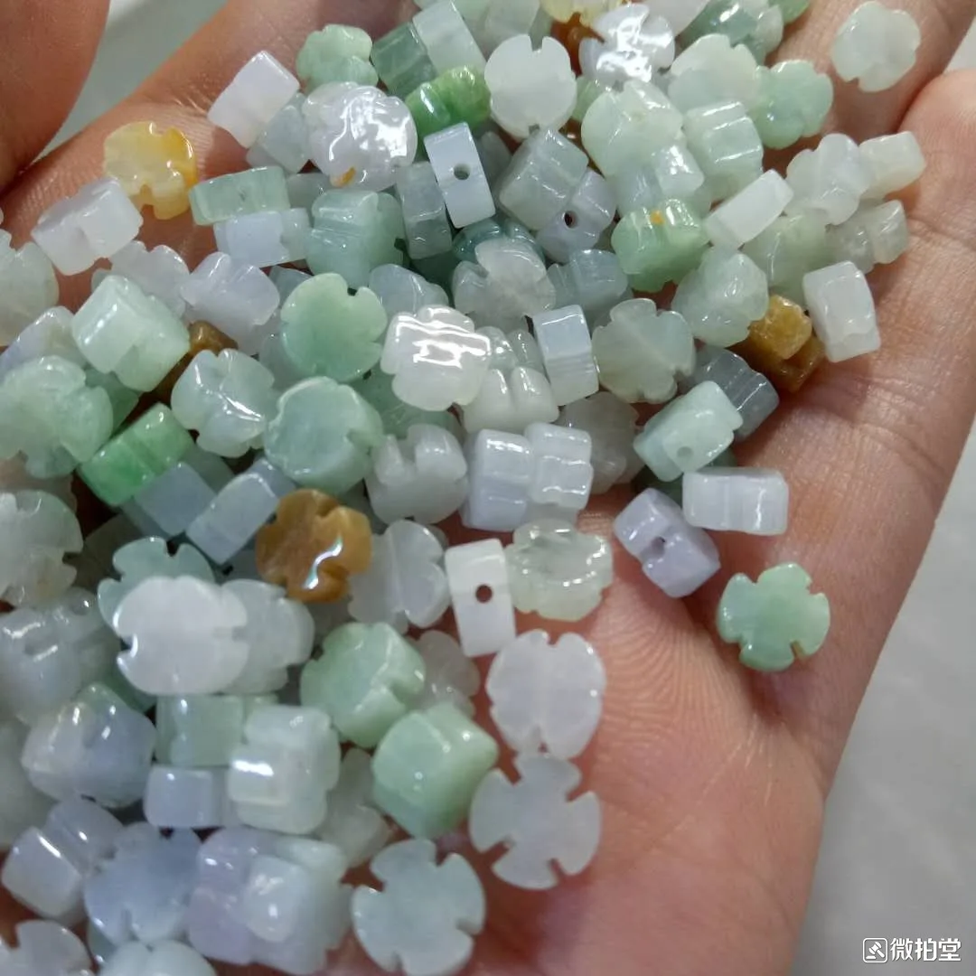 10 шт. натуральный нефритовый изумруд три цвета восемь диаграммов аксессуары из