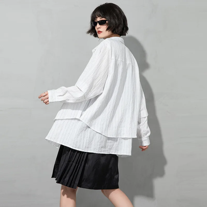

SuperAen Fashion 2021 Spring New Stripe Patchwork Fake Two-piece White Full Women Shirts