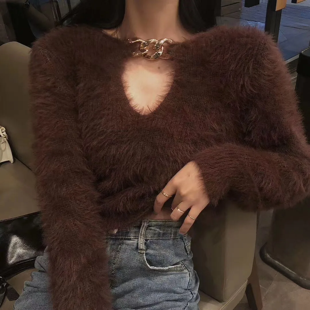 

Women Furrfy Long Sleeve Sweater Chain Neck Design Warm Winter Sweaters 2020 Fashion Pullover Jumper Femme