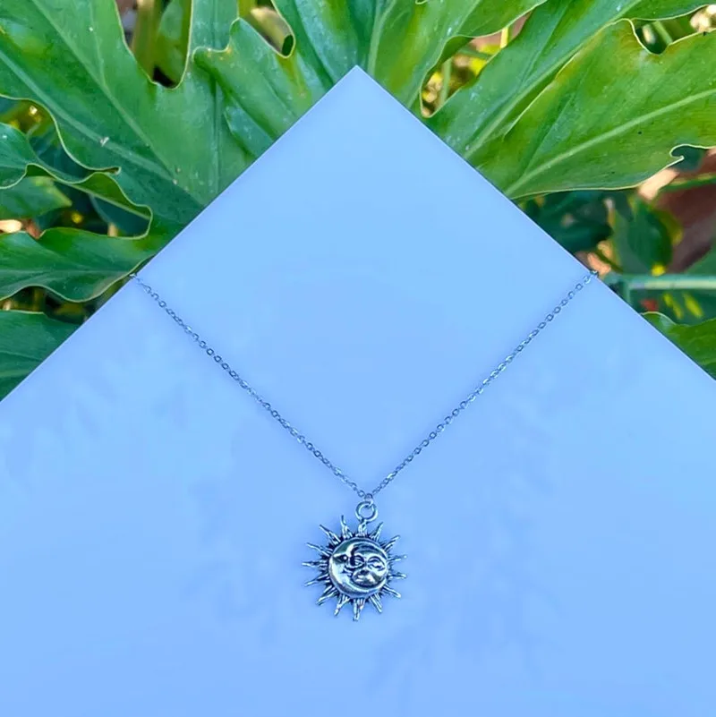 

Vintage Sun and Moon Charm Celestial Dainty Necklaces For Women Boho Jewelry Stainless Steel Chain Couple Necklace Best Friend