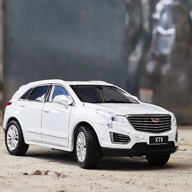 

1/32 XT5 SUV JKM Diecast Model Car Toys Kids Boys Girls Gifts Sound Lighting
