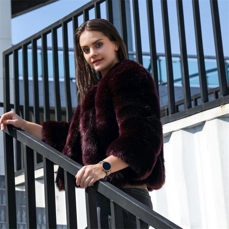 2023 Winter Women's Artificial Fox Fur Fashion Temperament Short Three-quarter Sleeves Warm Stitching Solid Color Thick Coat