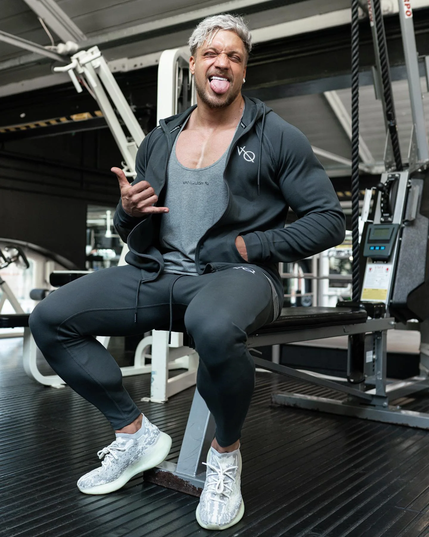 

Fitness Workout Sportswear Sets Men's Bodybuilding Zip Hoodies Jogging Casual Sports Pants Autumn Male Fashion Suit Quick Dry