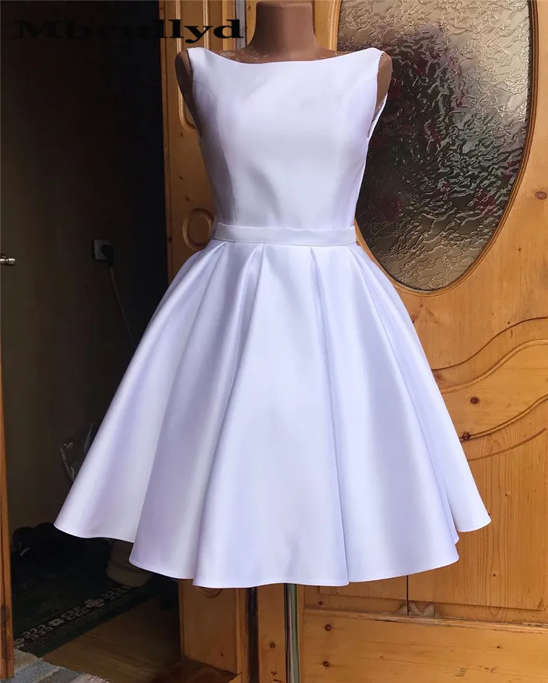 

Short Stain White Homecoming Dresses With Bow Elegant V Back Prom Party Gowns Cheap Plus Size Vestidos de graduacion