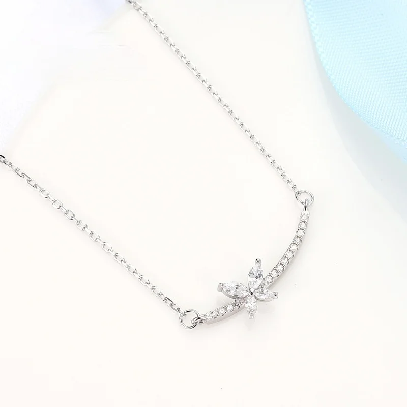 

Ожерелье с бриллиантовой бабочкой женское корейское ювелирное изделие из серебра пробы короткое ожерелье до ключиц модное серебряное ожер...