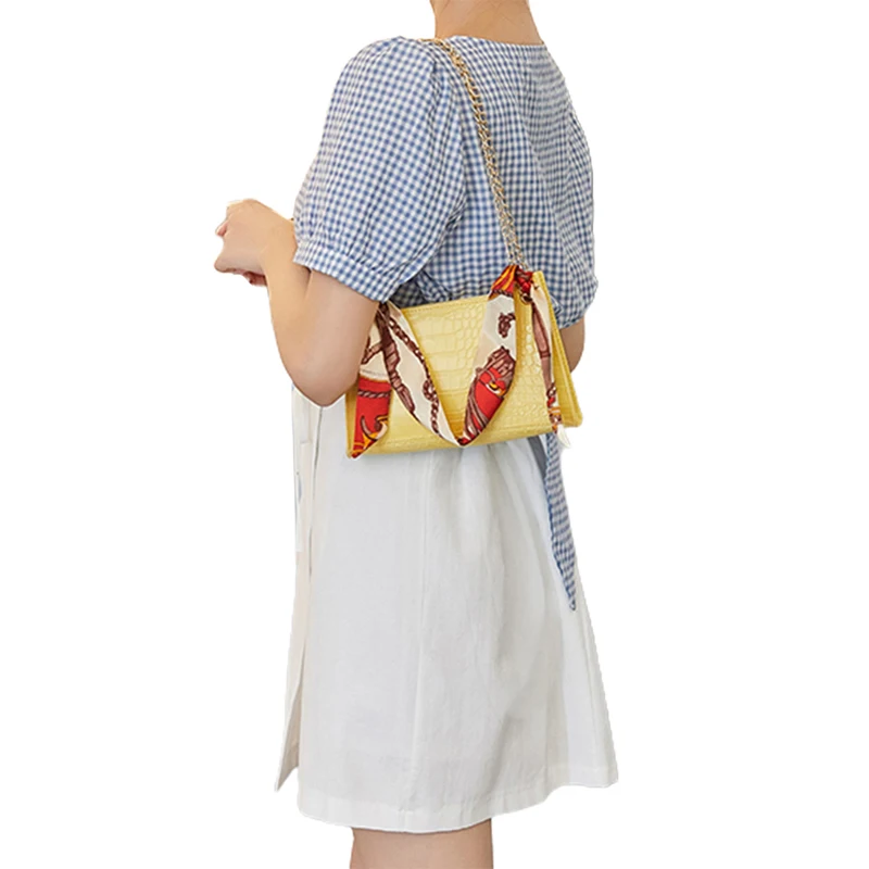 

Women Elegant Shoulder Bag Classic Crocodile Pattern Tote Purse Metal Chain Small Bag for Travel Party