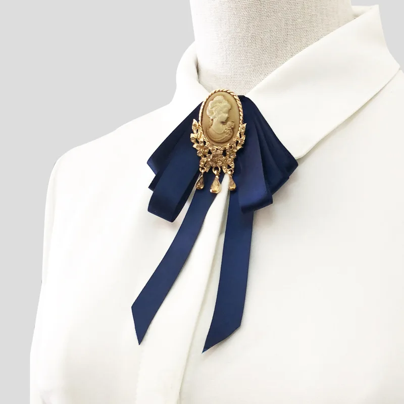 

Retro Fashion Bow Tie Women's Party Stage Performance Collars Flower Professional Wear Jewelry Gifts High-quality Crystal Bowtie
