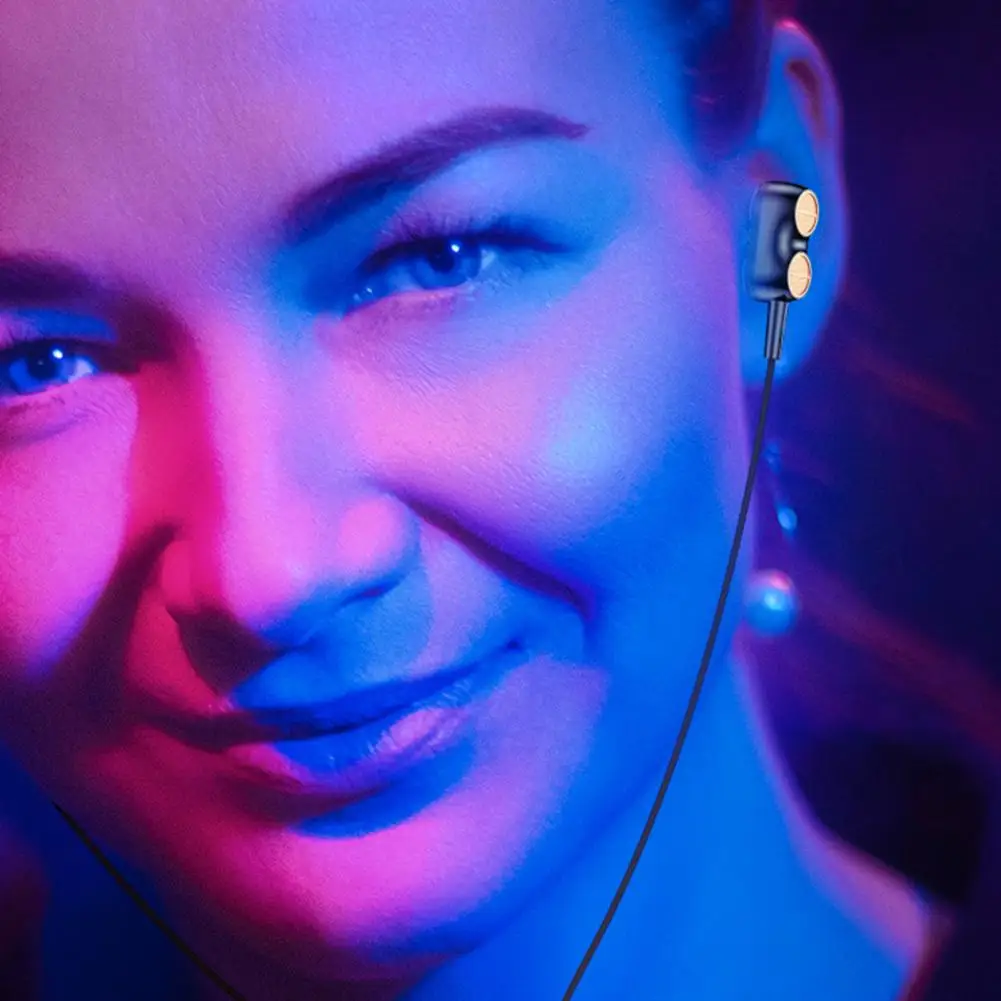 

K9 Universal Dynamic Wired Heavy Bass Stereo In-ear Phone Earphone with Mic