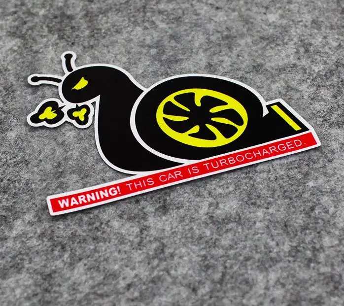 Предупреждение наклейки с турбонаддувом на этот автомобиль забавная виниловая