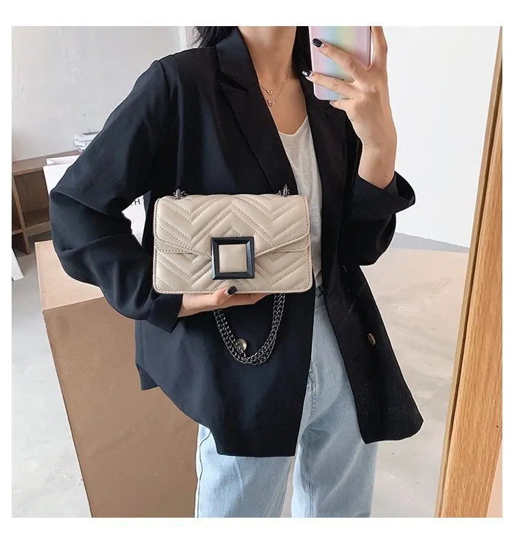

The new fashion fashion Korean version of summer 2020 women's bag fashion Lingge chain single shoulder cross-body small square b