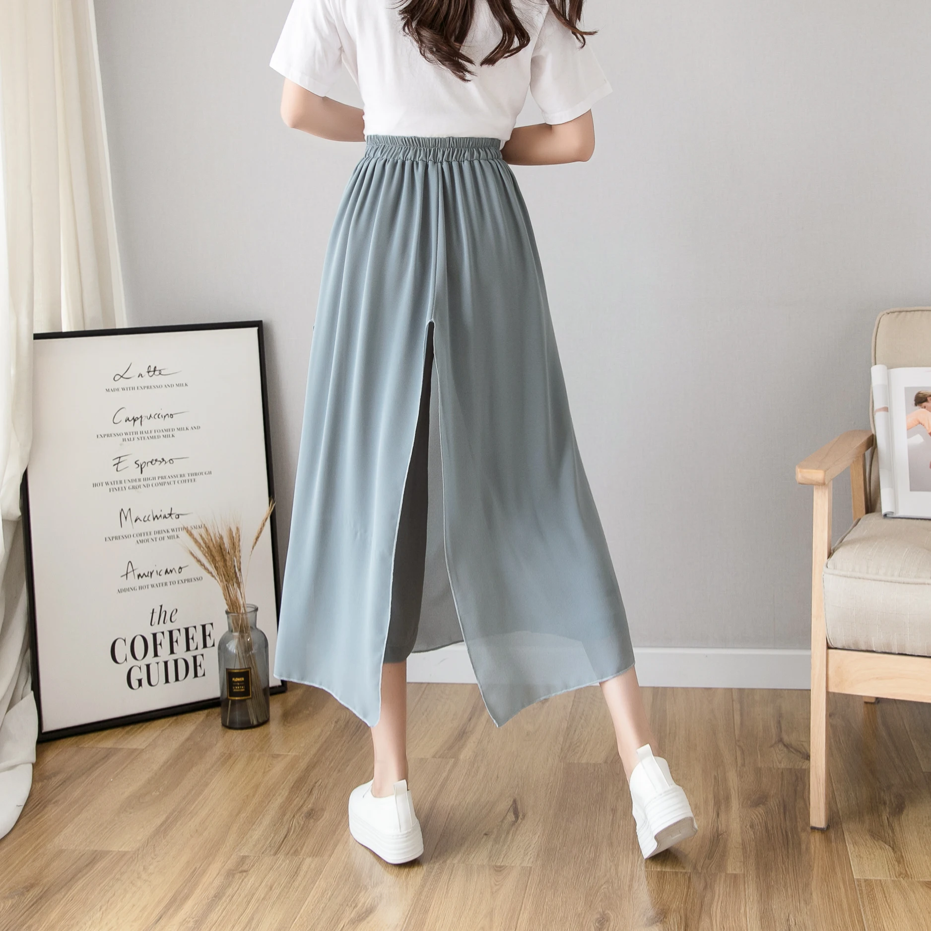 

Thin Streetwear Summer 2021 High Waist Women's Choffon Capris Pants for Women Trousers Wide Leg Pants Woman Split Up Plus Size
