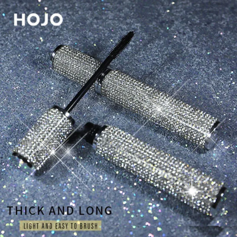 Очаровательная Объемная тушь для ресниц колоссального объема с коллагеном