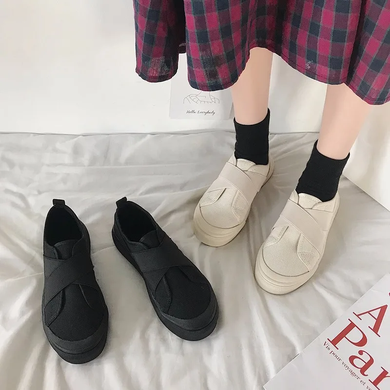 Дешевая парусиновая обувь Дышащие кроссовки без шнуровки Повседневная для